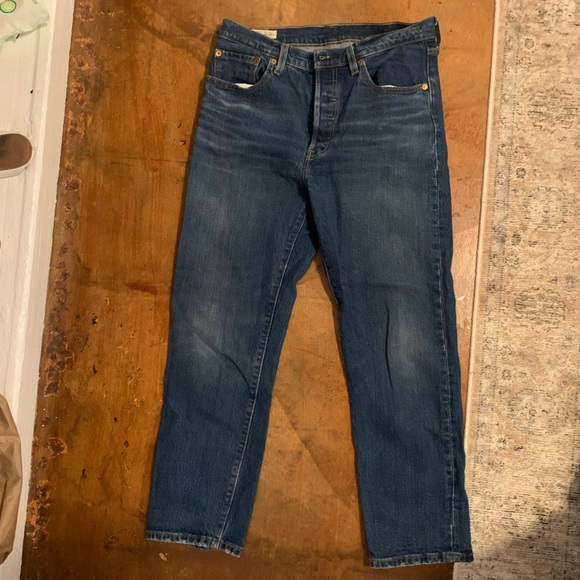HIGH RISE DENIM WASH LEVIS - Picture 2 of 3